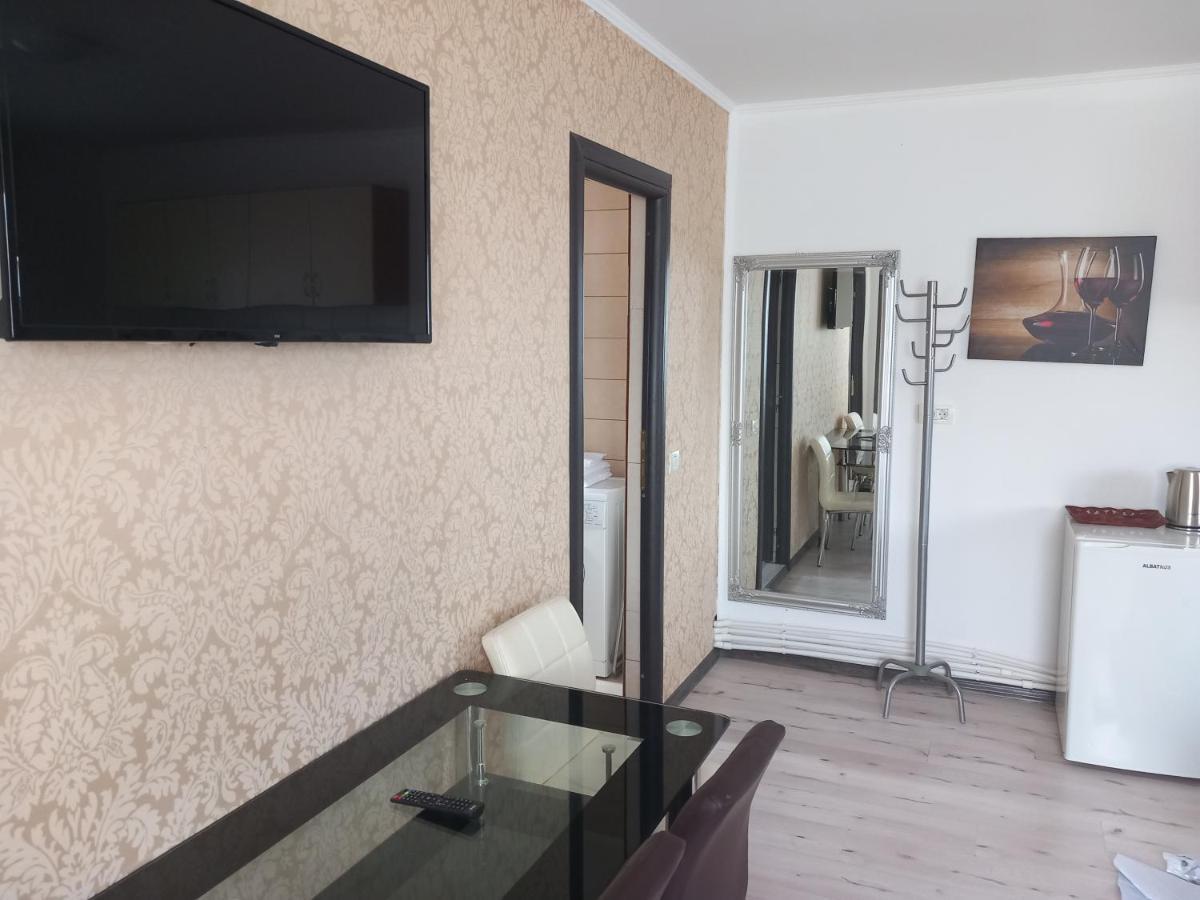 Vila Davison Târgu Jiu Εξωτερικό φωτογραφία