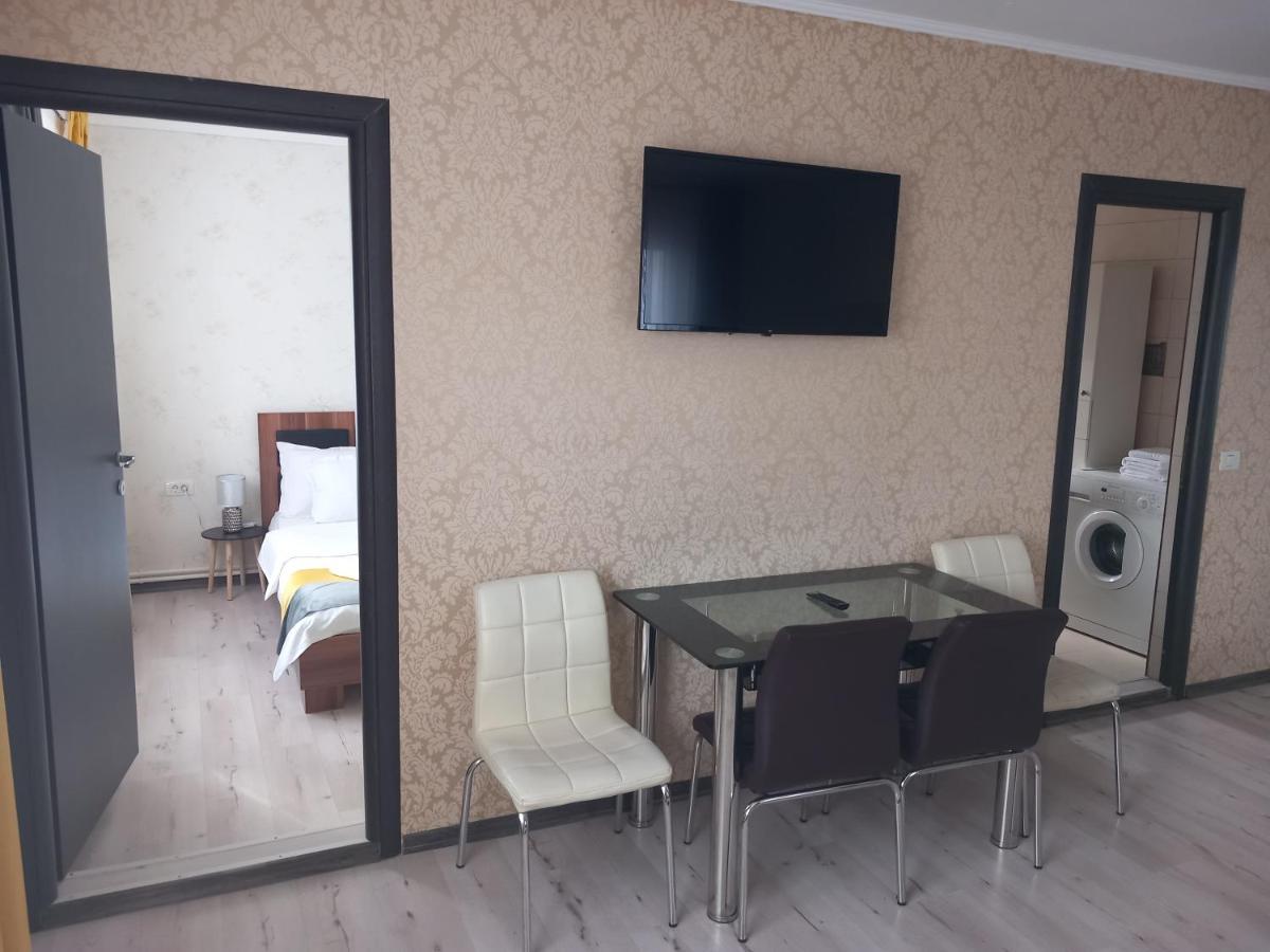 Vila Davison Târgu Jiu Εξωτερικό φωτογραφία